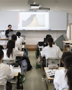 京都橘中学校〈ホンモノ発掘・自分発見プロジェクト〉に登壇