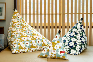 京都のテキスタイルブランド SOU・SOU × 大東寝具工業。創業100周年記念モデル ビーズクッションtetra（テトラ）。応援購入サイトMakuake（マクアケ）にて予約販売を開始。