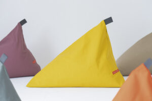 座られて20年、愛されて20年 ビーズクッションtetra20周年